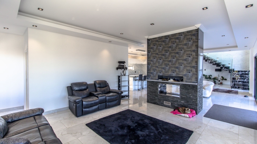 5 Bedroom Property for Sale in Fairhaven Country Estate Western Cape